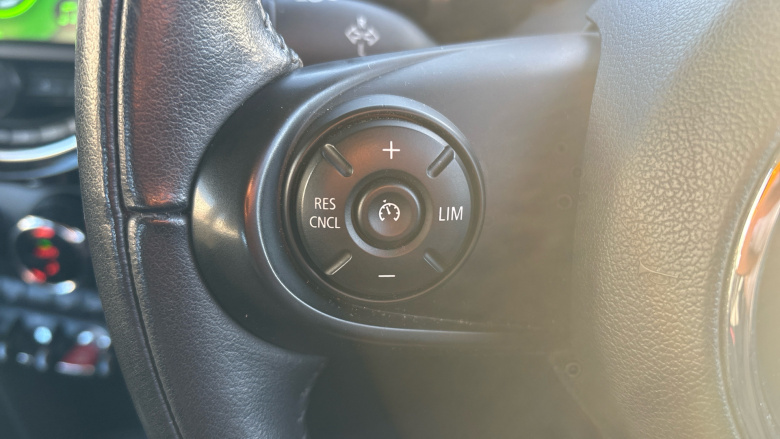 MINI Hatchback 1.5 Cooper II 3dr Petrol Hatchback